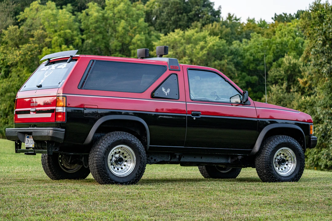 1987 Nissan Pathfinder 1st Gen - Image 12 of 31