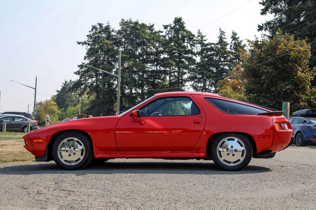 1985 Porsche 928 S - Image 7 of 31