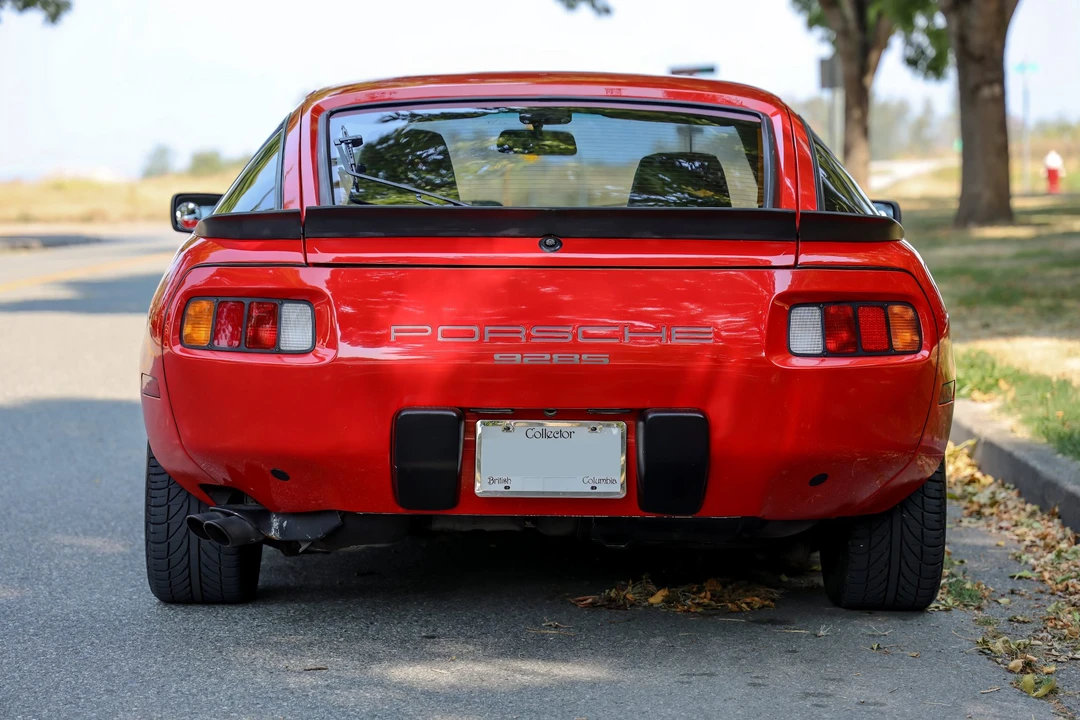 1985 Porsche 928 S - Image 12 of 31