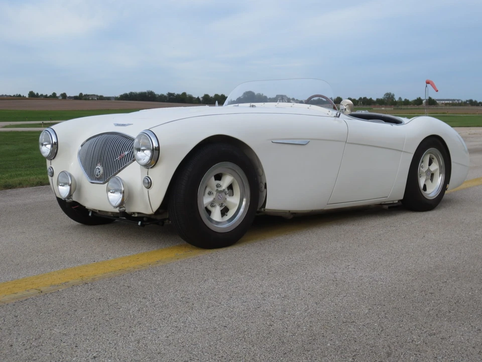 1955 Austin-Healey 100 - Image 2 of 31