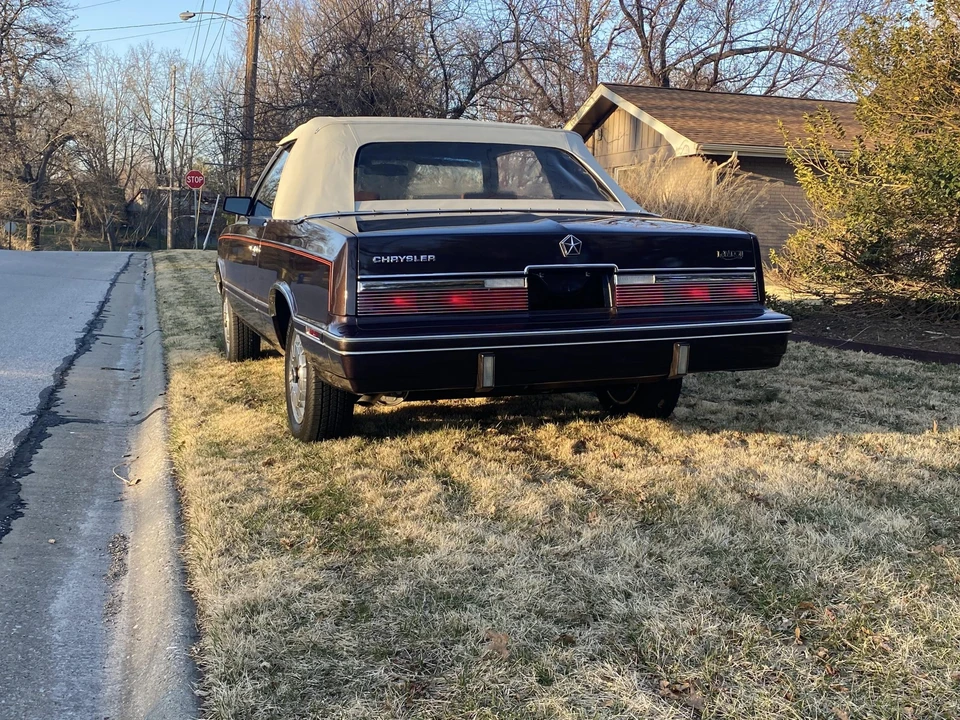 1982 Chrysler LeBaron - Image 19 of 31