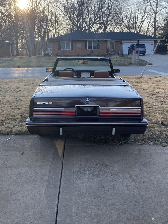 1982 Chrysler LeBaron - Image 9 of 31