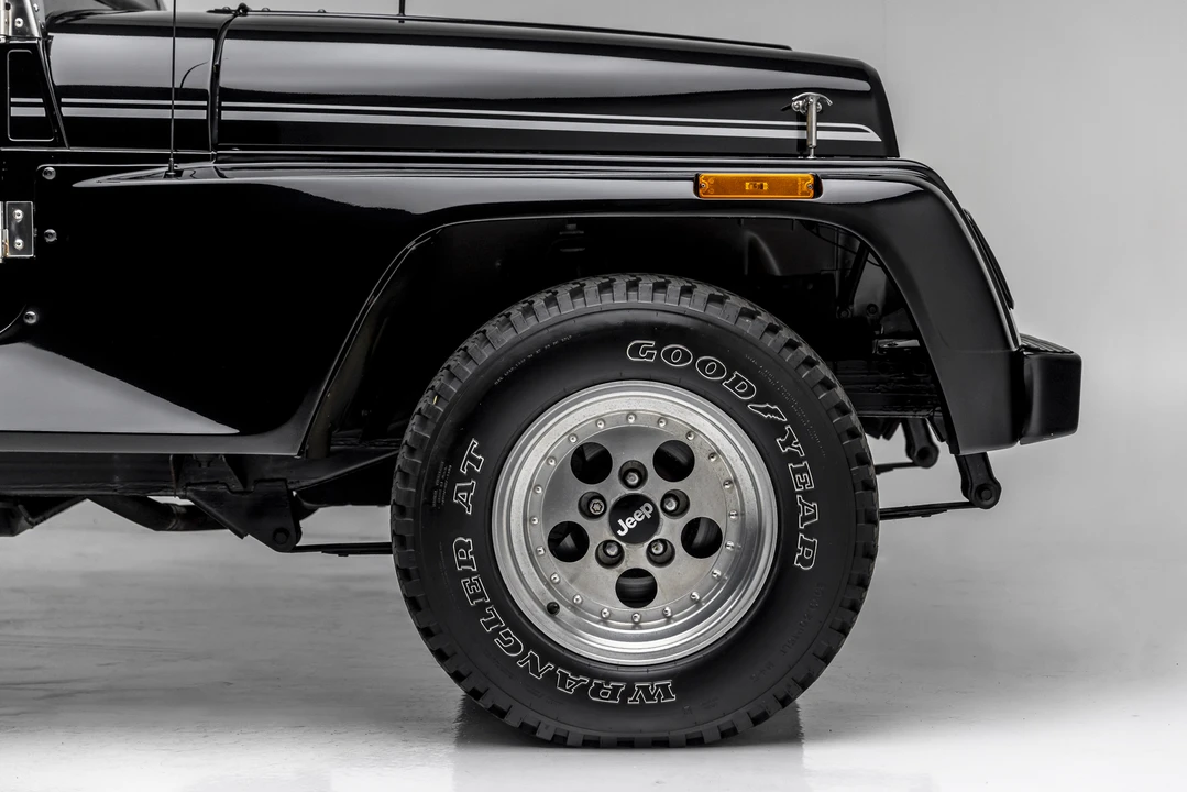 1993 Jeep YJ Wrangler - Image 30 of 31