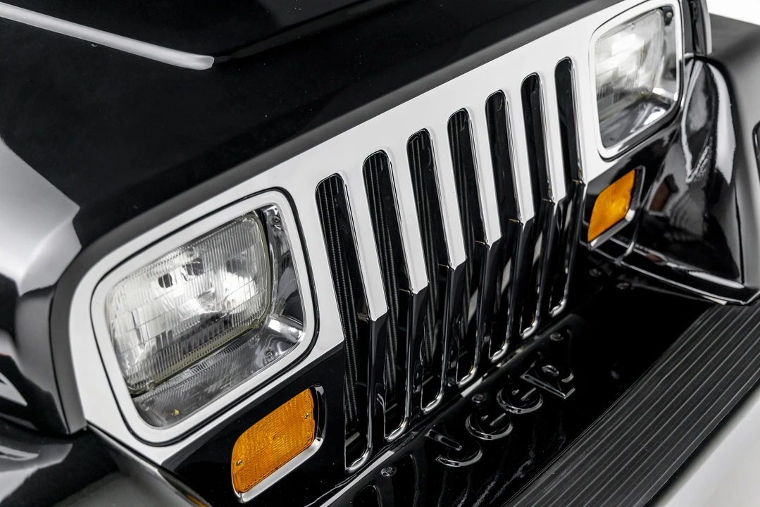 1993 Jeep YJ Wrangler - Image 15 of 31