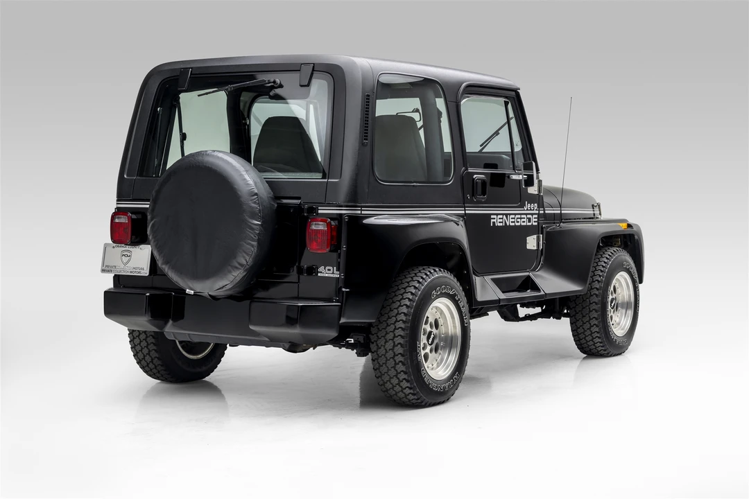 1993 Jeep YJ Wrangler - Image 8 of 31