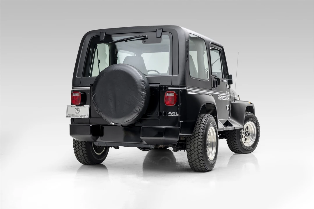 1993 Jeep YJ Wrangler - Image 7 of 31