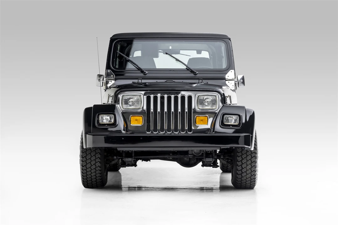 1993 Jeep YJ Wrangler - Image 11 of 31