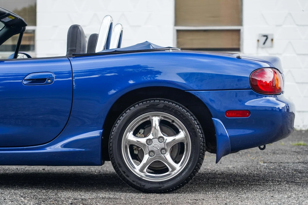 1999 Mazda NB MX-5 Miata - Image 16 of 31