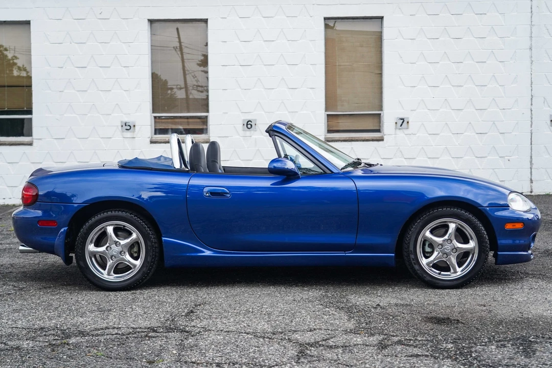 1999 Mazda NB MX-5 Miata - Image 10 of 31