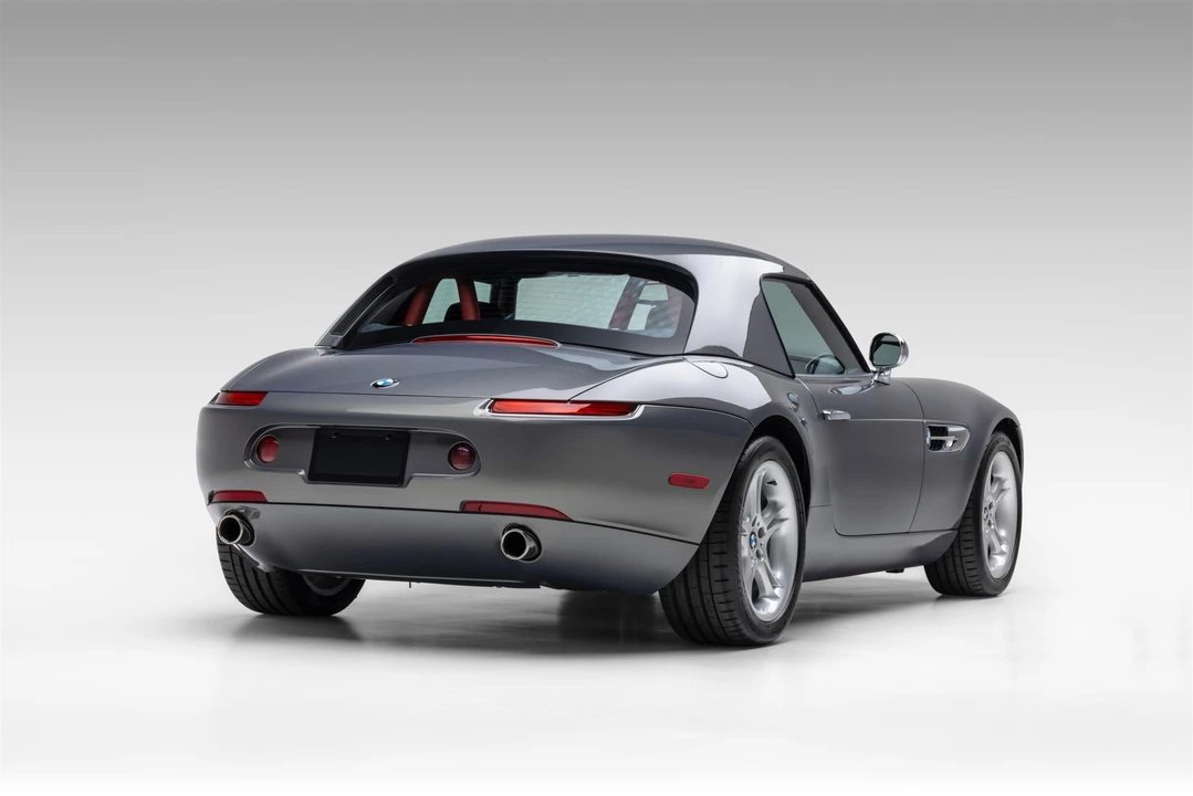 2002 BMW Z8 - Image 17 of 31