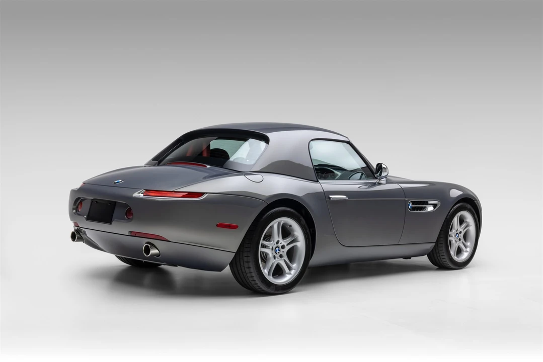 2002 BMW Z8 - Image 14 of 31