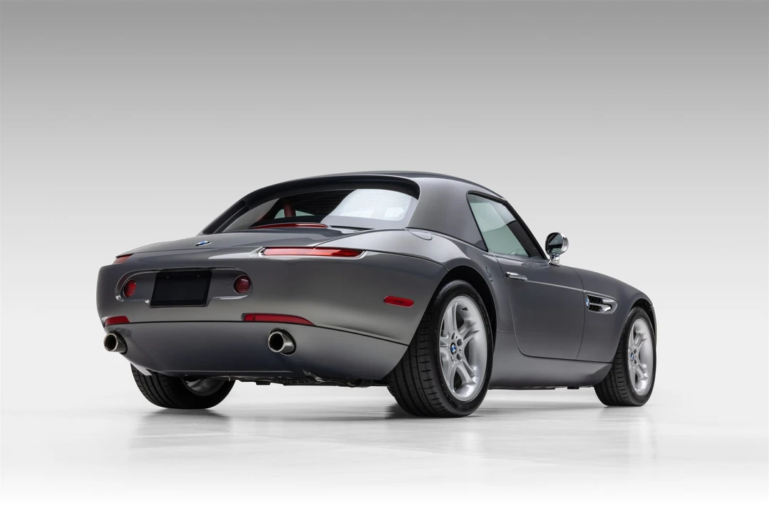 2002 BMW Z8 - Image 15 of 31