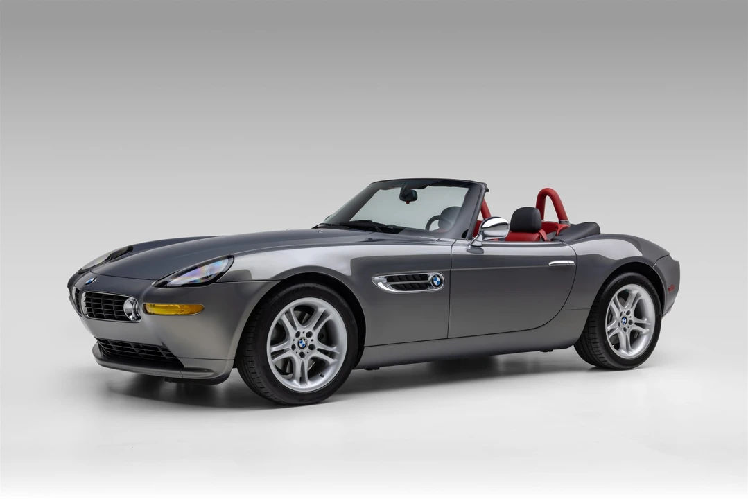 2002 BMW Z8 - Image 2 of 31