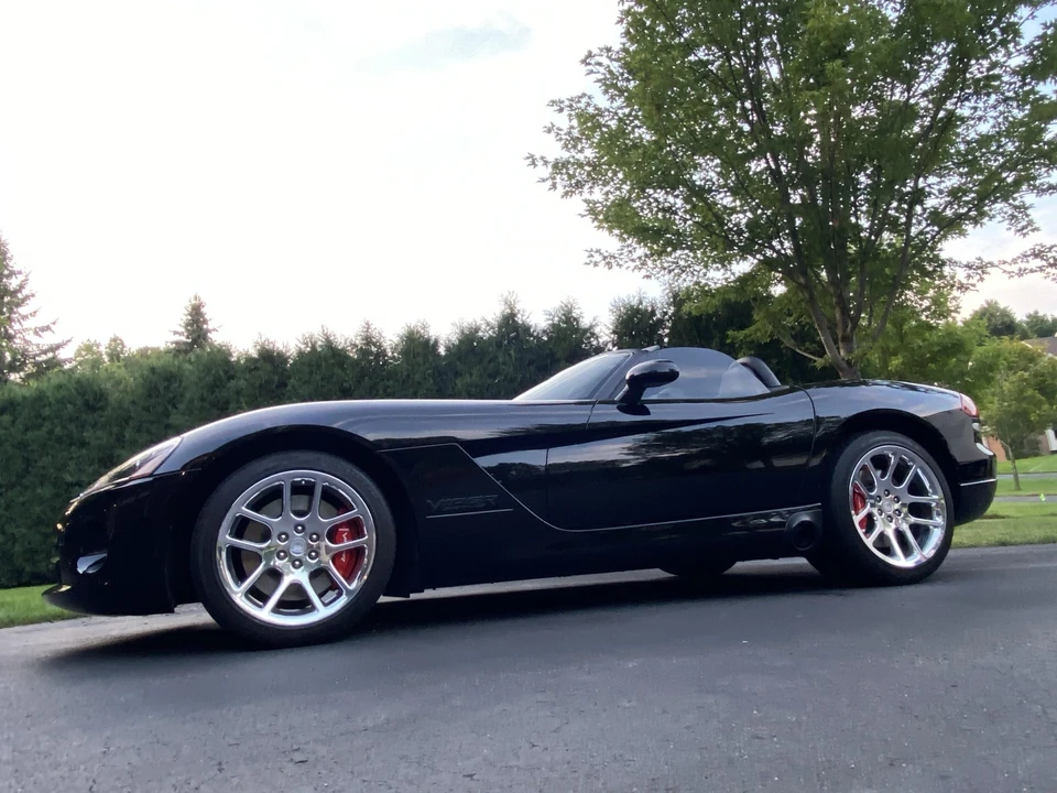2004 Dodge Viper 3rd Gen - Image 17 of 31