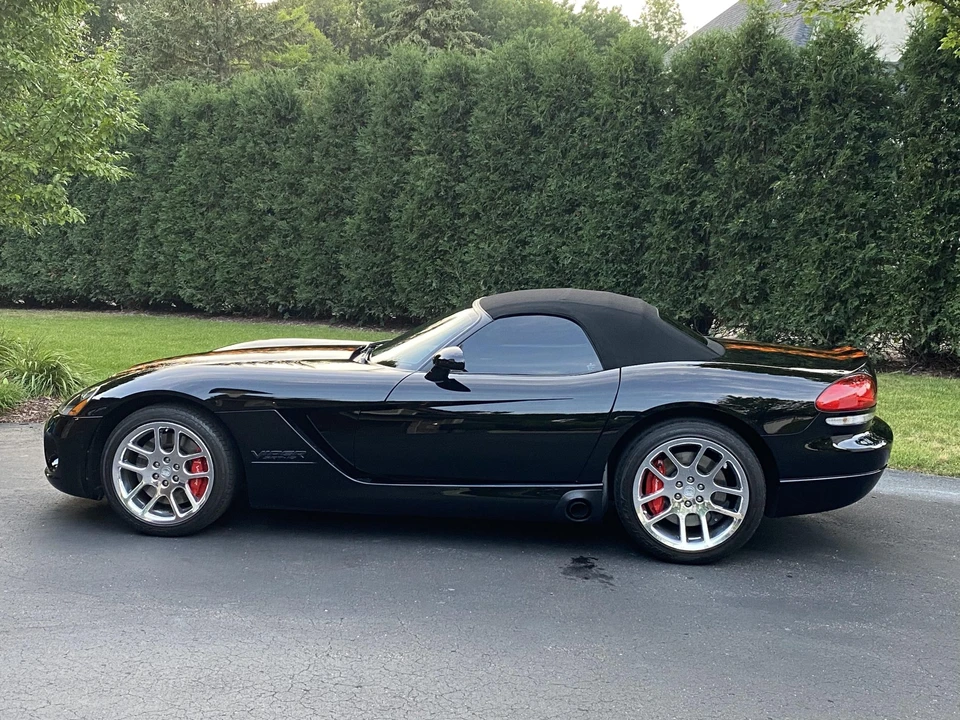 2004 Dodge Viper 3rd Gen - Image 16 of 31