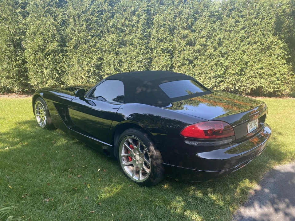 2004 Dodge Viper 3rd Gen - Image 14 of 31