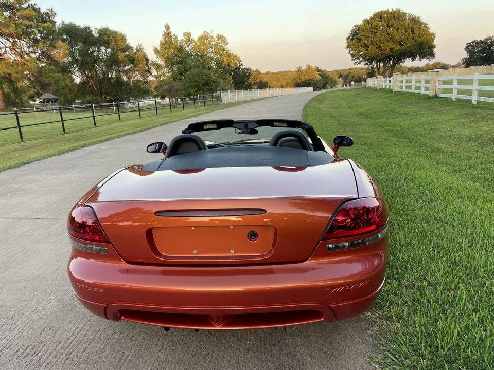 2005 Dodge Viper 3rd Gen - Image 10 of 31