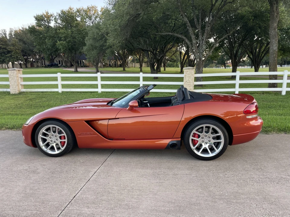 2005 Dodge Viper 3rd Gen - Image 15 of 31