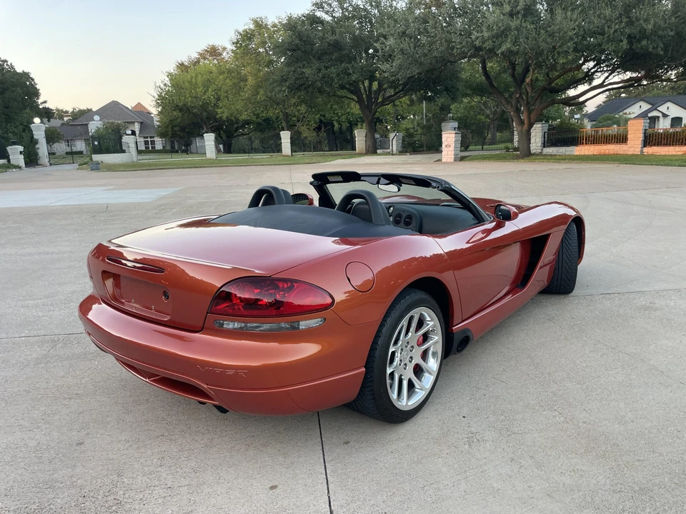 2005 Dodge Viper 3rd Gen - Image 9 of 31