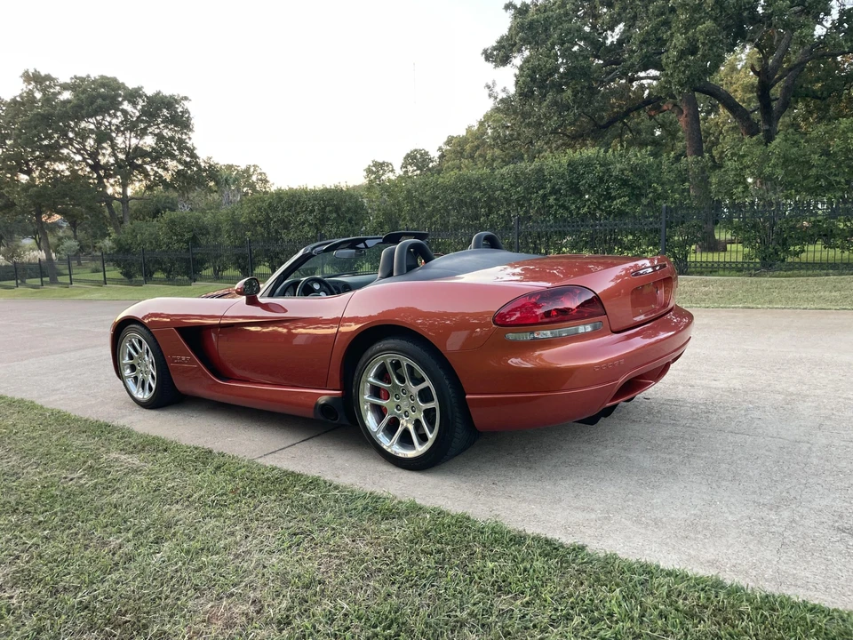 2005 Dodge Viper 3rd Gen - Image 12 of 31