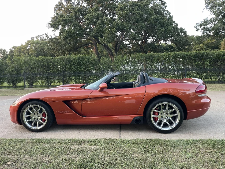 2005 Dodge Viper 3rd Gen - Image 13 of 31
