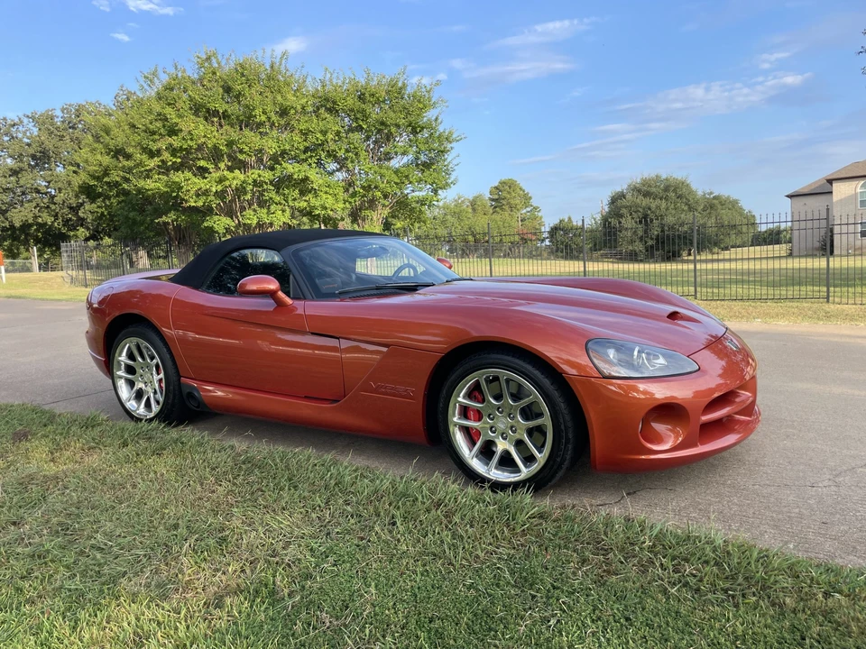 2005 Dodge Viper 3rd Gen - Image 18 of 31