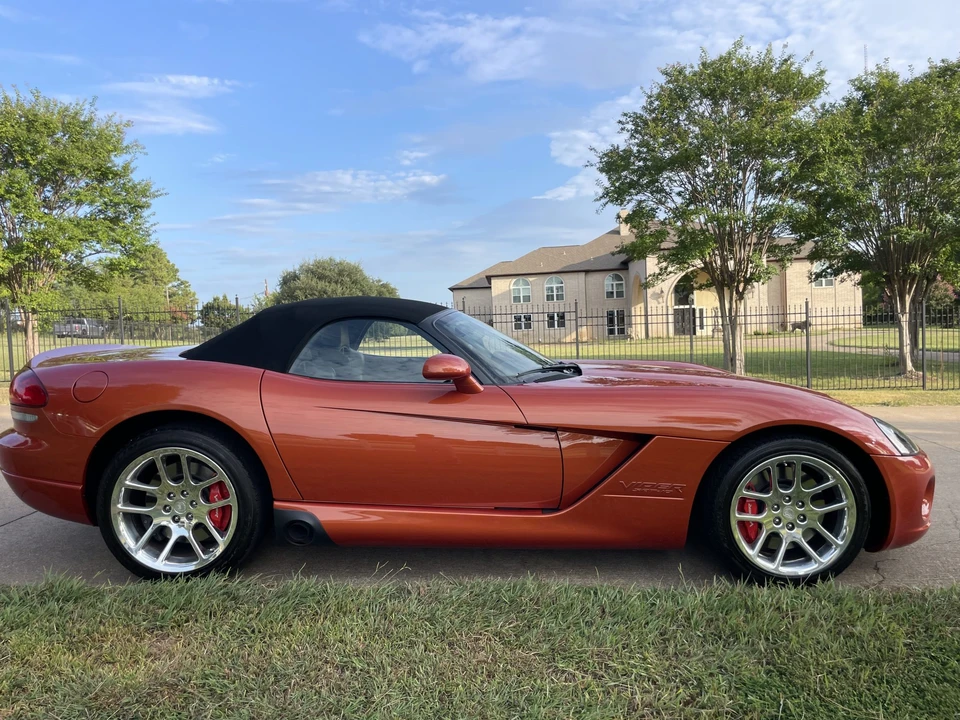 2005 Dodge Viper 3rd Gen - Image 20 of 31