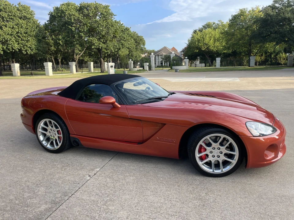 2005 Dodge Viper 3rd Gen - Image 19 of 31