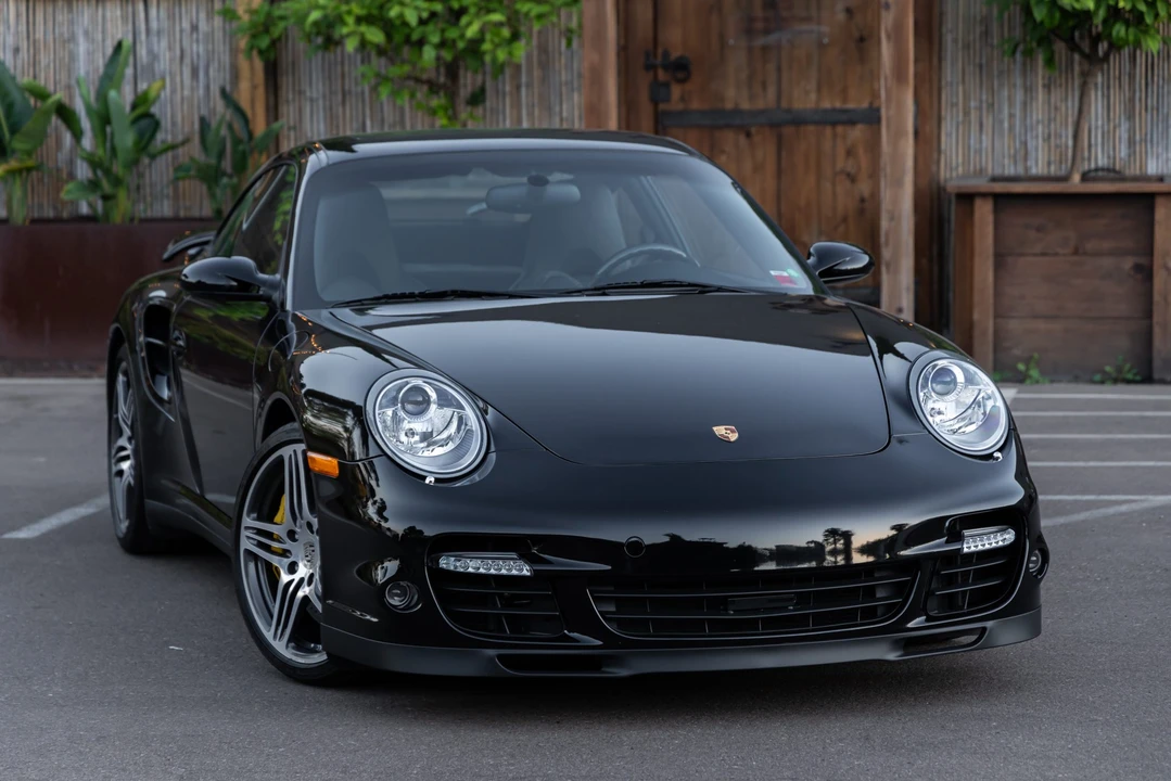 2007 Porsche 997 Turbo - Image 2 of 31