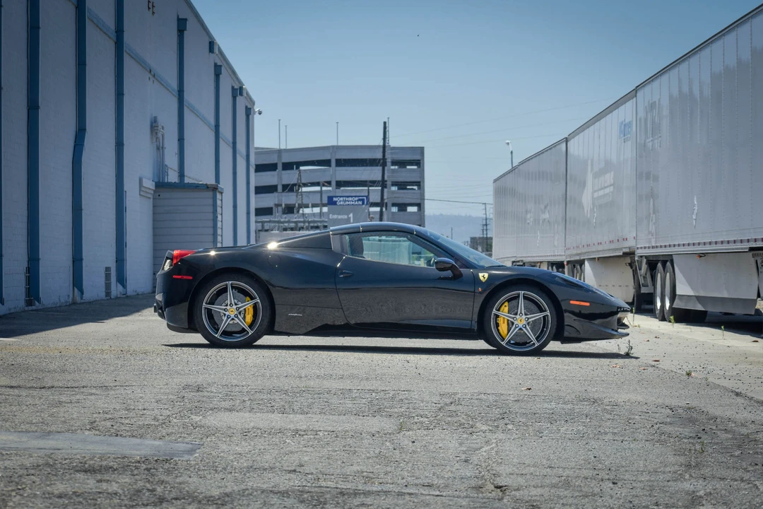 2013 Ferrari 458 Spider - Image 8 of 31