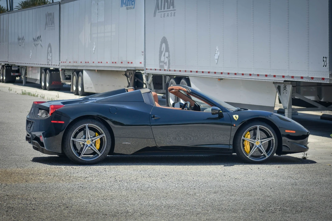 2013 Ferrari 458 Spider - Image 11 of 31
