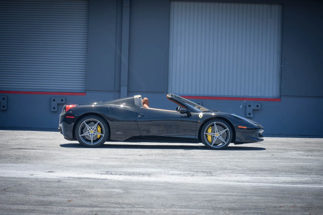 2013 Ferrari 458 Spider - Image 10 of 31