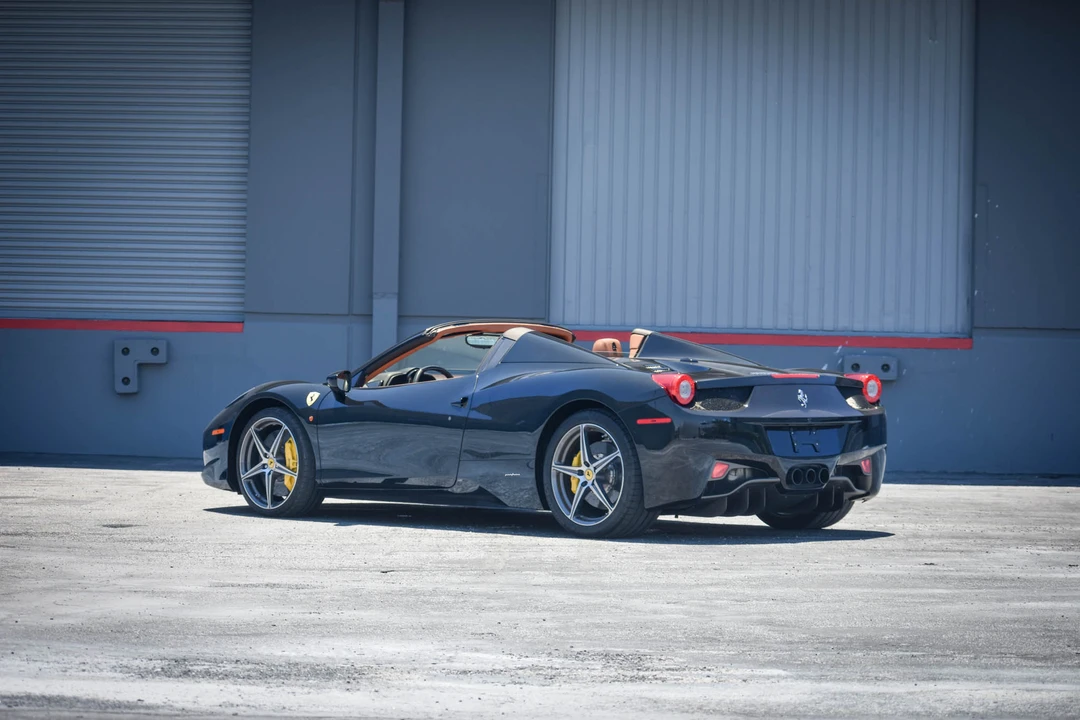 2013 Ferrari 458 Spider - Image 23 of 31