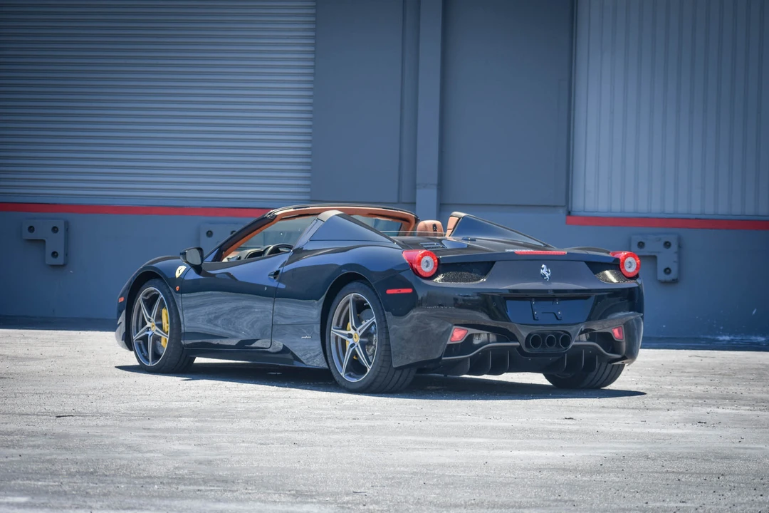 2013 Ferrari 458 Spider - Image 22 of 31