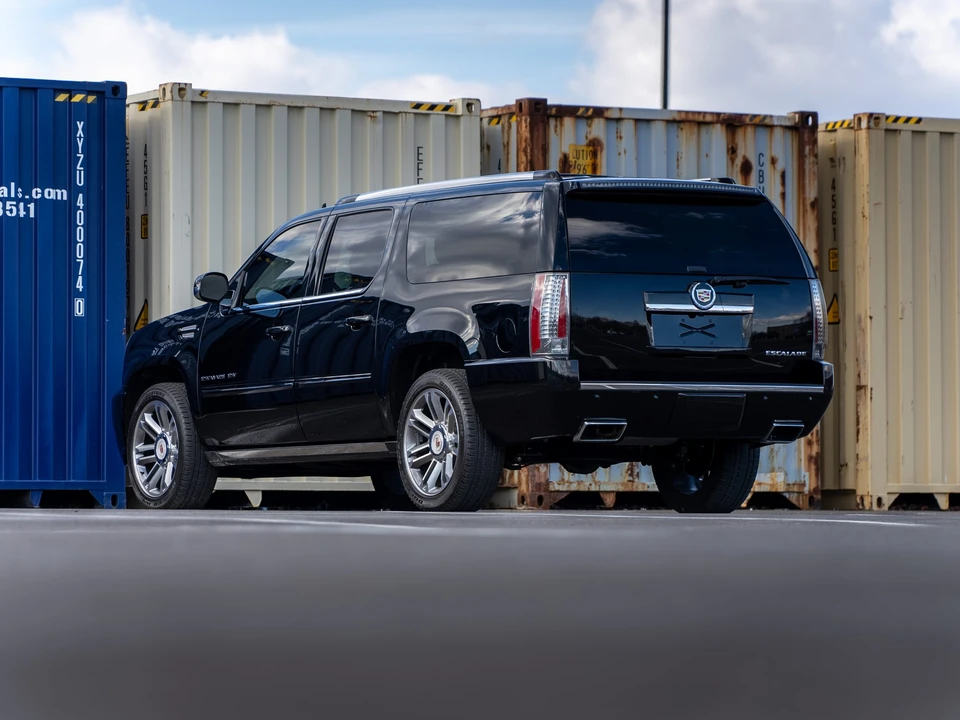 2014 Cadillac Escalade & EXT 3rd Gen - Image 7 of 31