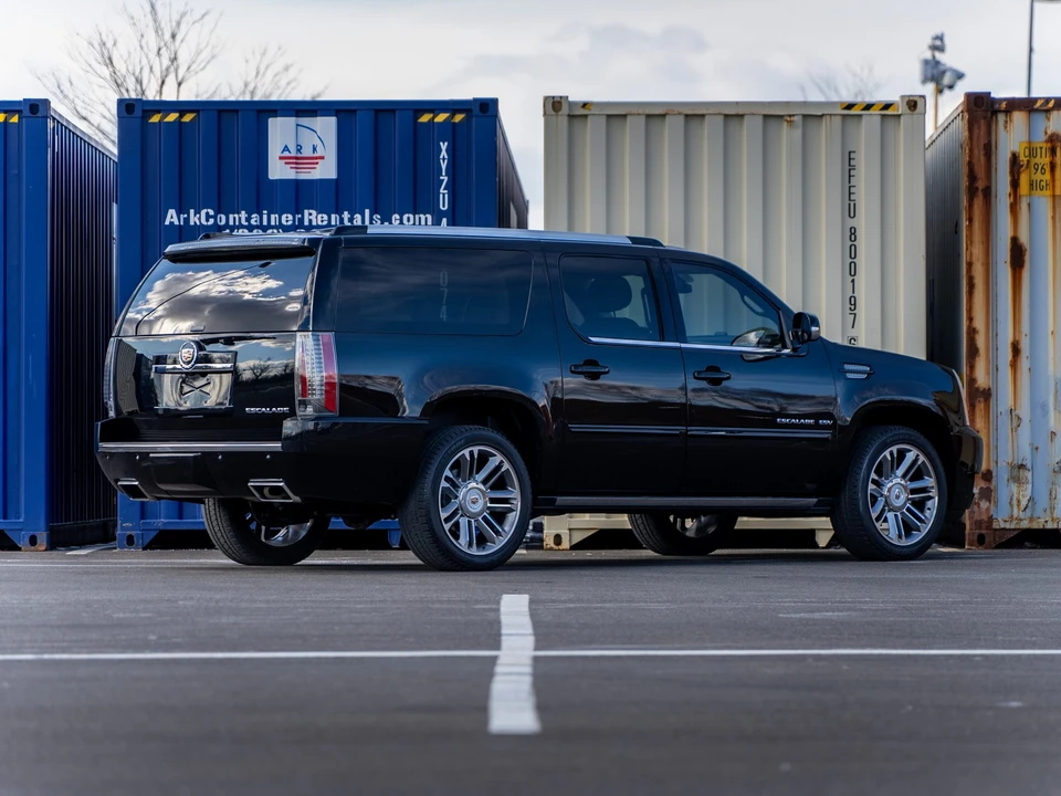 2014 Cadillac Escalade & EXT 3rd Gen - Image 16 of 31