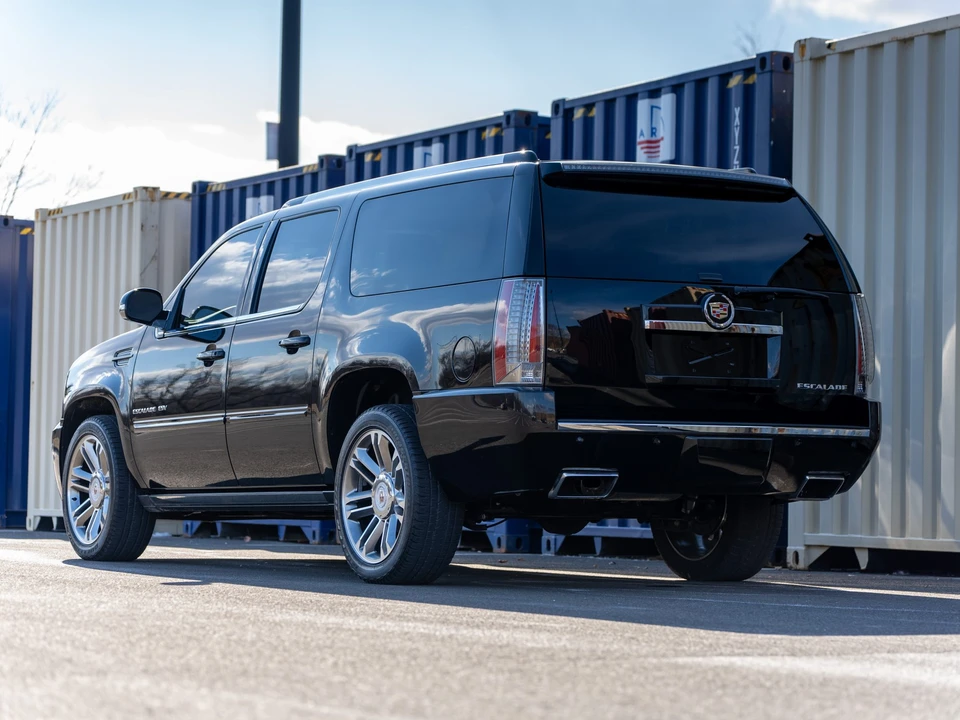 2014 Cadillac Escalade & EXT 3rd Gen - Image 11 of 31