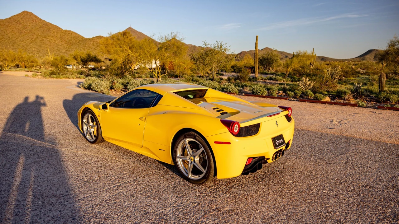 2014 Ferrari 458 Spider - Image 8 of 31