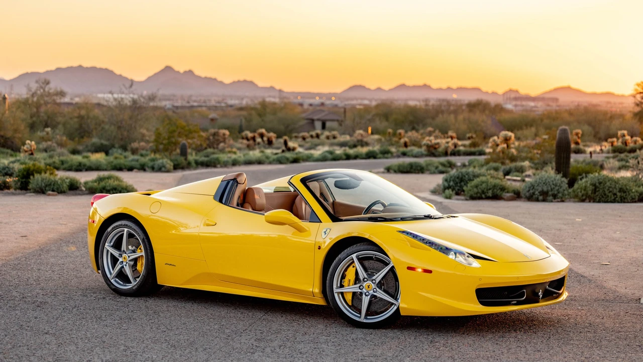 2014 Ferrari 458 Spider - Image 28 of 31