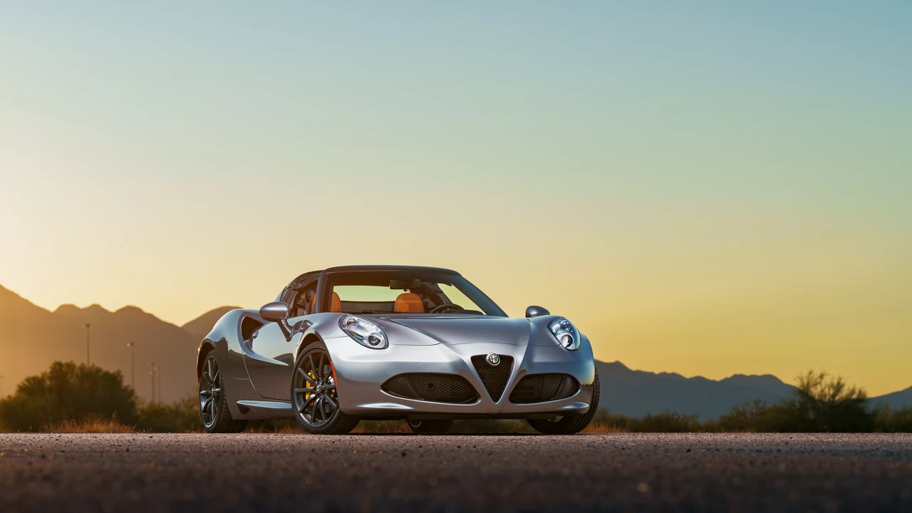 2016 Alfa Romeo 4C Spider - Image 2 of 31