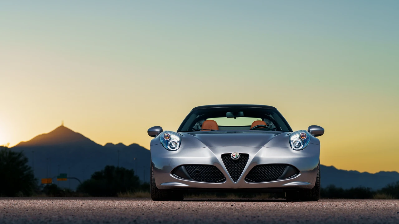 2016 Alfa Romeo 4C Spider - Image 13 of 31