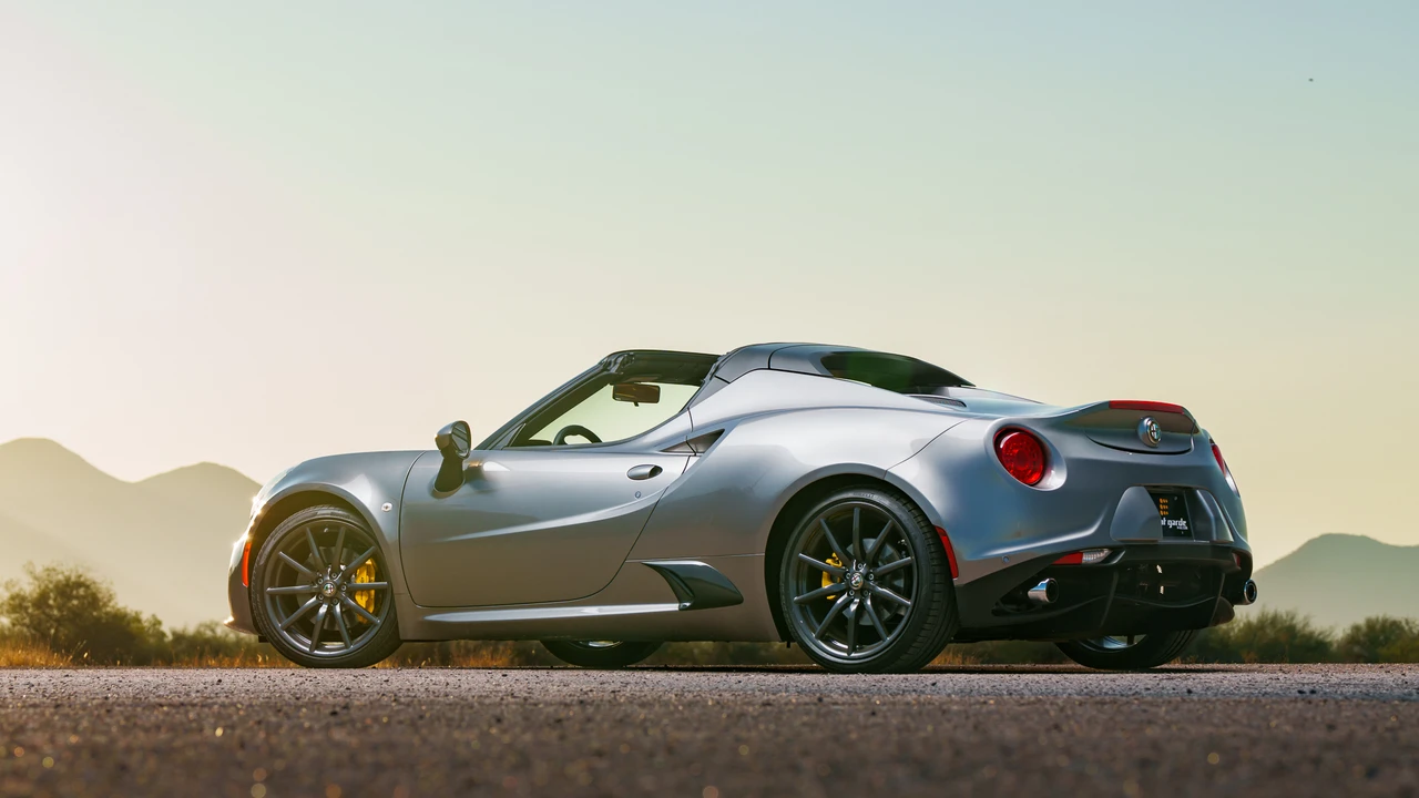 2016 Alfa Romeo 4C Spider - Image 26 of 31