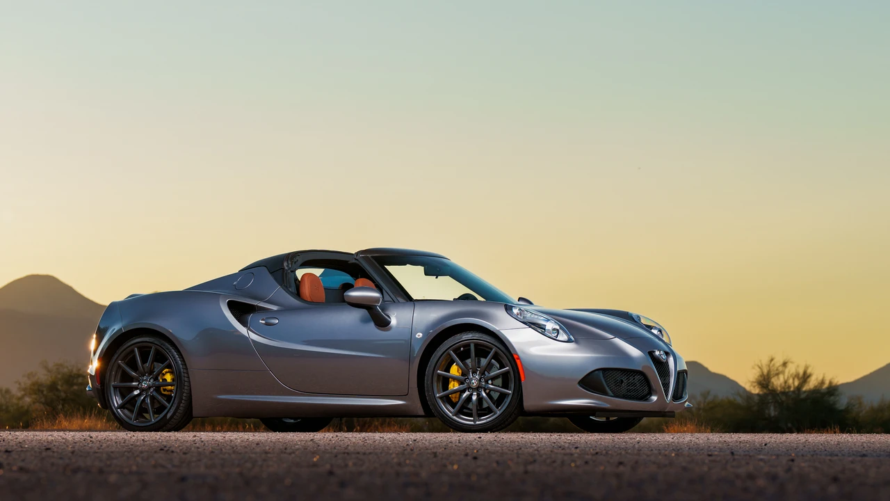 2016 Alfa Romeo 4C Spider - Image 6 of 31