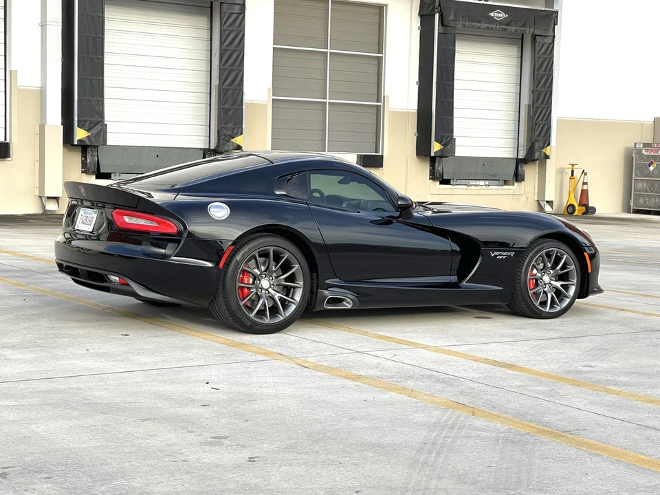 2016 Dodge Viper 5th Gen - Image 25 of 31