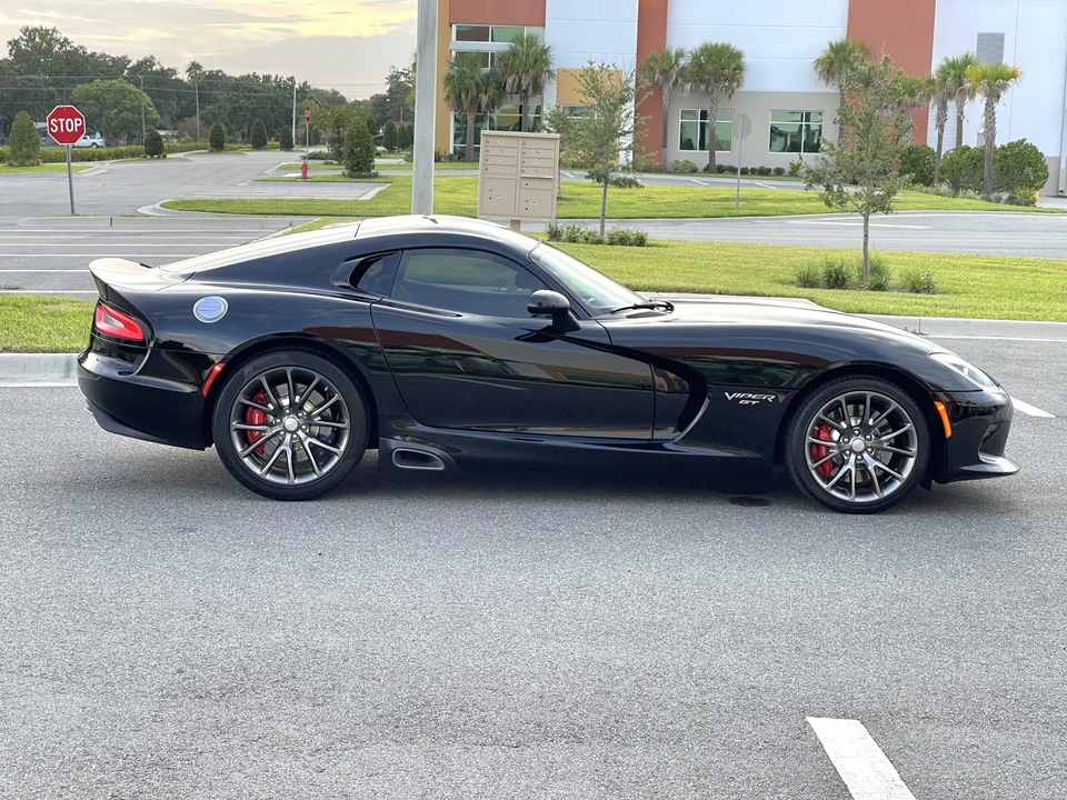 2016 Dodge Viper 5th Gen - Image 24 of 31