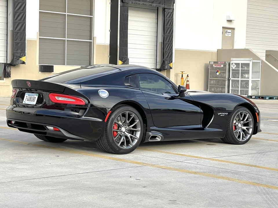 2016 Dodge Viper 5th Gen - Image 28 of 31