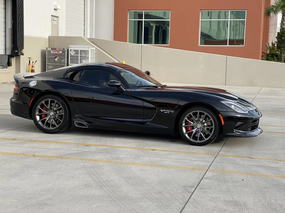 2016 Dodge Viper 5th Gen - Image 17 of 31