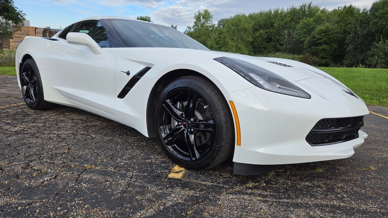 2017 Chevrolet Corvette C7 - Image 27 of 31