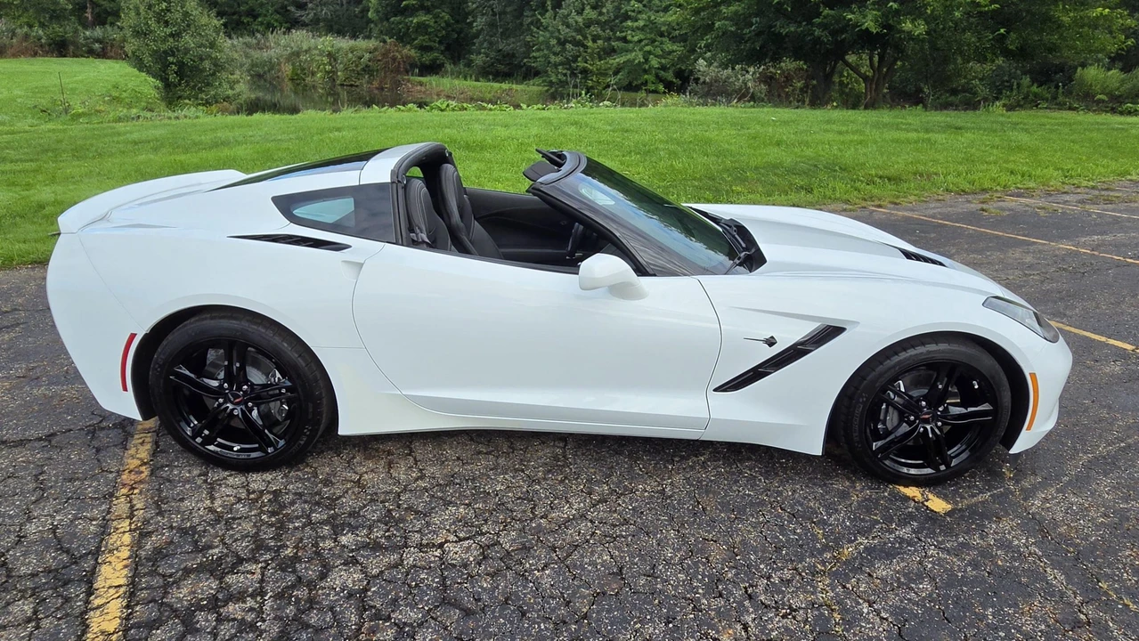 2017 Chevrolet Corvette C7 - Image 13 of 31