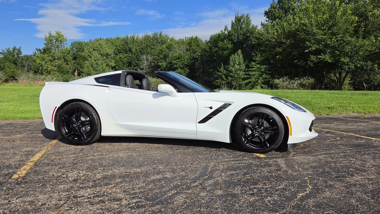 2017 Chevrolet Corvette C7 - Image 11 of 31